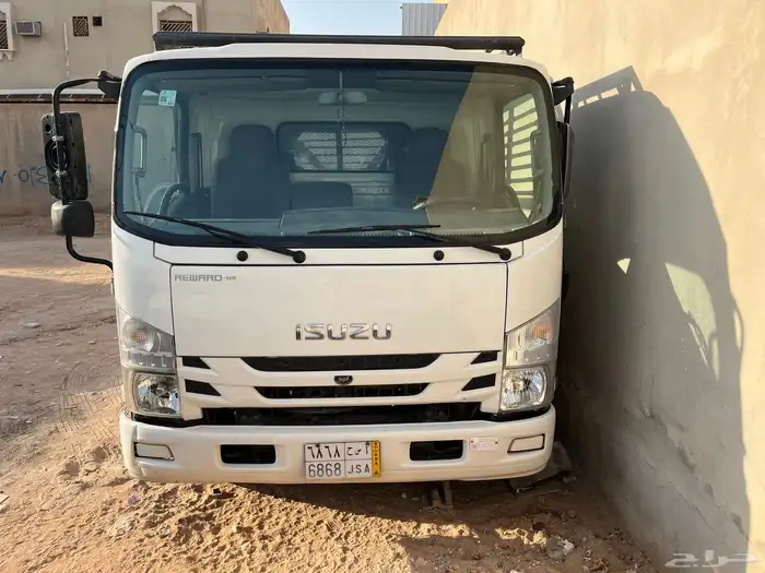 للبيع دينا ايسوزو 2023 صندوق 0