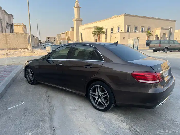 مرسيدس جفالي E300 وكاله 4