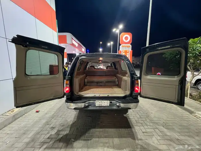 سوبربان شفروليه 2001 شبة مخزن ماشي 186000 قابل للزيادة مفحوص 7