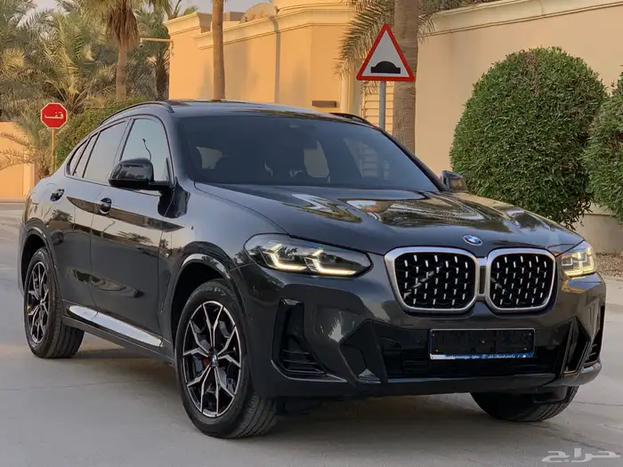 BMW X4 2022 بحالة الوكالة 23