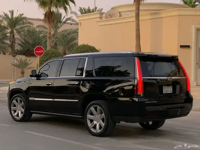 كاديلاك اسكاليد 2017 مالك ثاني 4