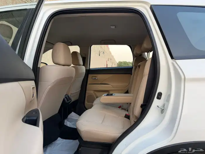 ميتسوبيشي اوتلاندر موديل 2020 22