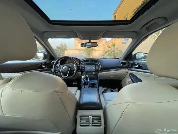 نيسان مكسيما 15