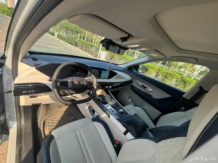 دونج فينج هيوج شبه جديد استخدام 5 شهور فل اوبشن 2