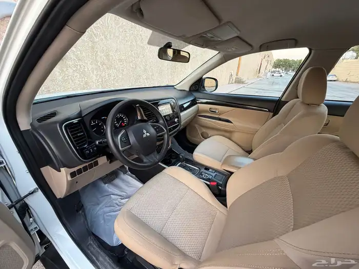 ميتسوبيشي اوتلاندر موديل 2020 16