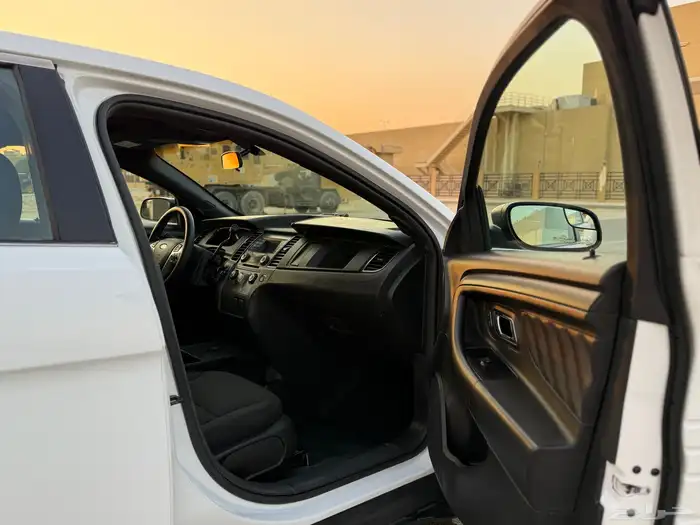 فورد تورس بوليسي ممشى قليل 11