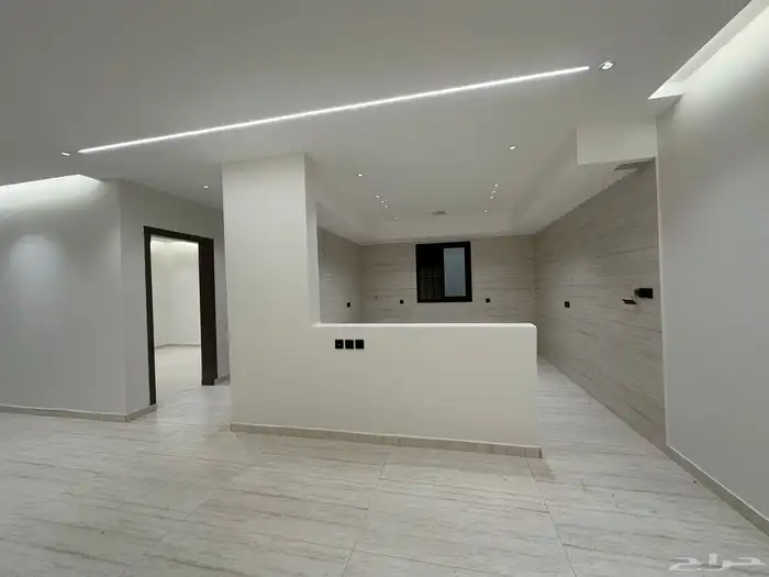 شقق تمليك بحوش 6 غرف 7