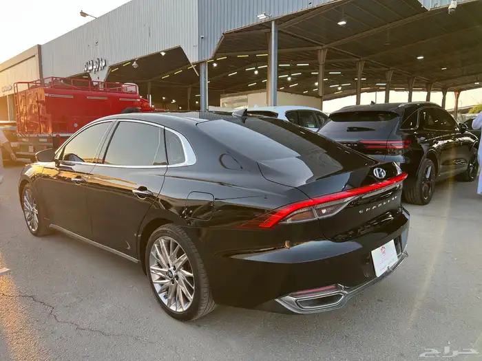 هيونداي ازيرا 2022 فل كامل 5