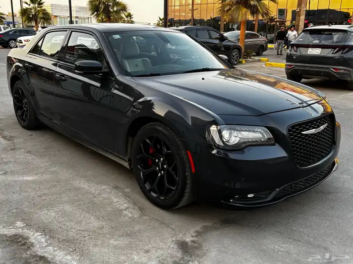 كلايزر 300s 2018 V8 4