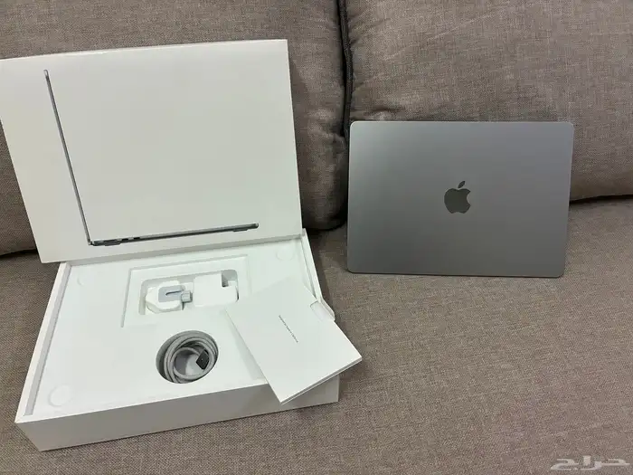 ماك بوك آير M2 رام 8 جيجا التخزين 256 جيجا 10