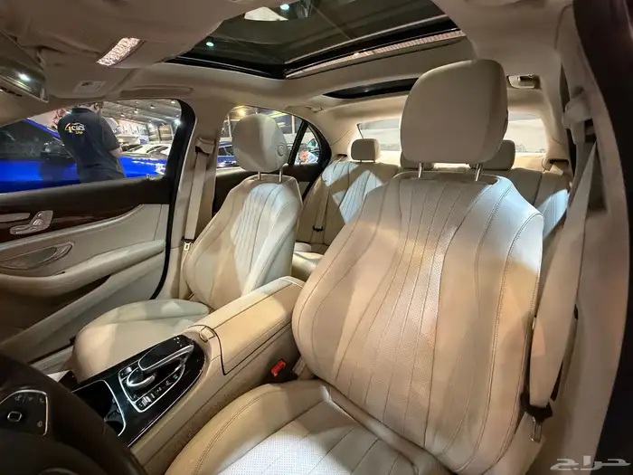 مرسيدس E300 2018 (( بحالة ممتازة )) 19