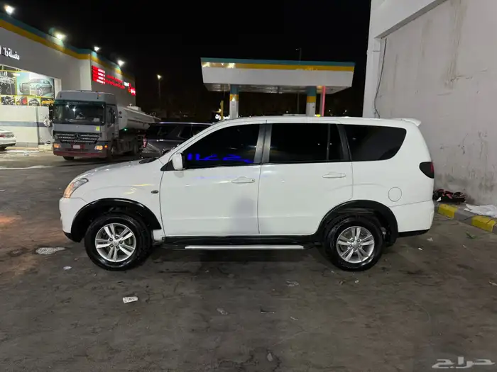 جيب متسوبيشي 2013 حد 9 الف 8