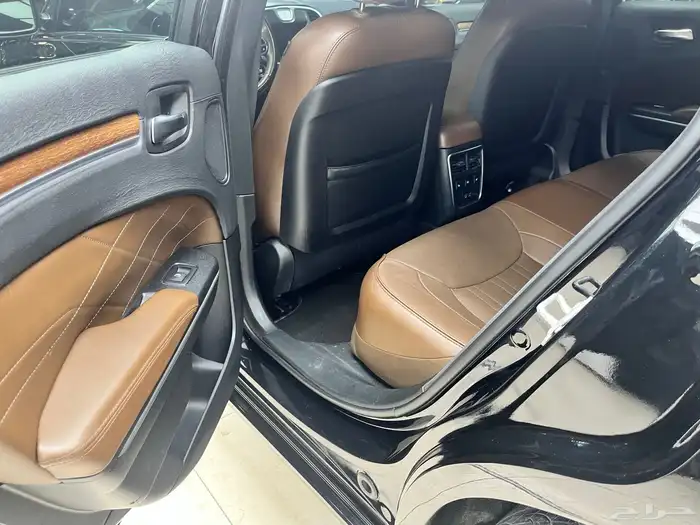 2019 كرايسلر فل كامل فقط 97 الف كيلو 3