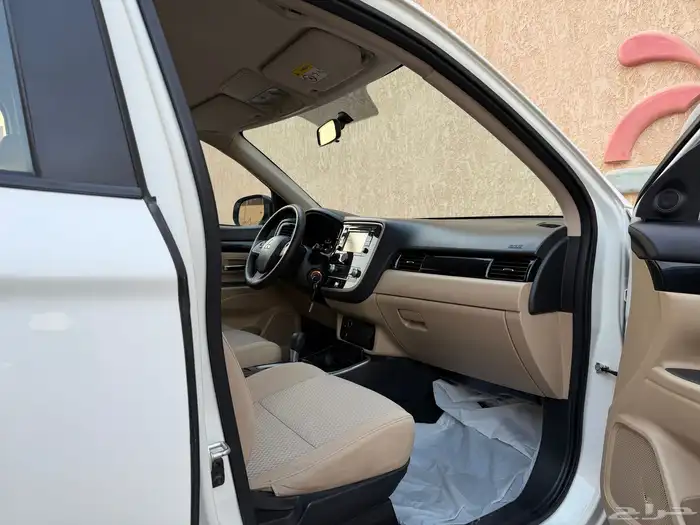 ميتسوبيشي اوتلاندر موديل 2020 39