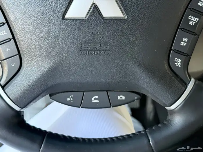 ميتسوبيشي باجيرو قمة النظافه موديل 2020 12