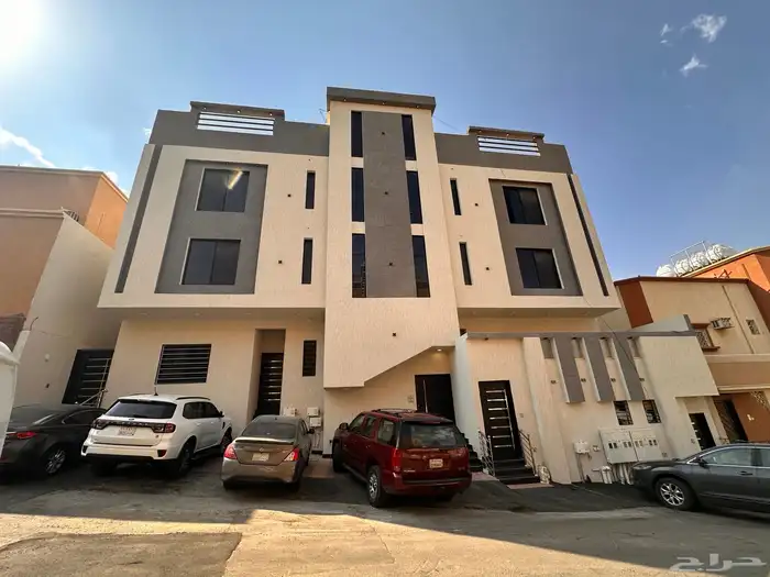 للبيع شقه ارضيه مدخل مستقل قريبه من دوار المنسك 0