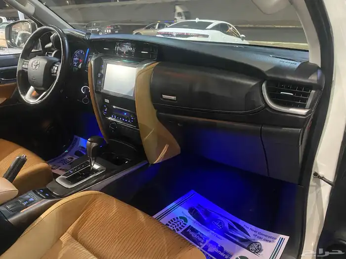 فورتشنر 2022 6سلندر 10