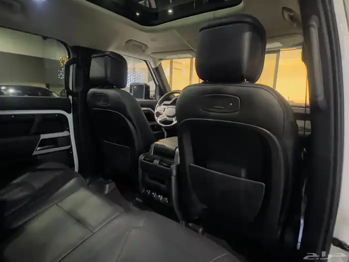 لاند روفر ديفندر 2020 HSE (بحالة ممتازة) 6