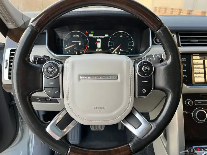 رنج روفر..2015 (فوج) نظيف جدا 46