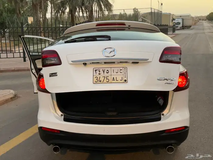 مازدا CX9 2015 ( فل كامل بحالة الوكالة ) 28