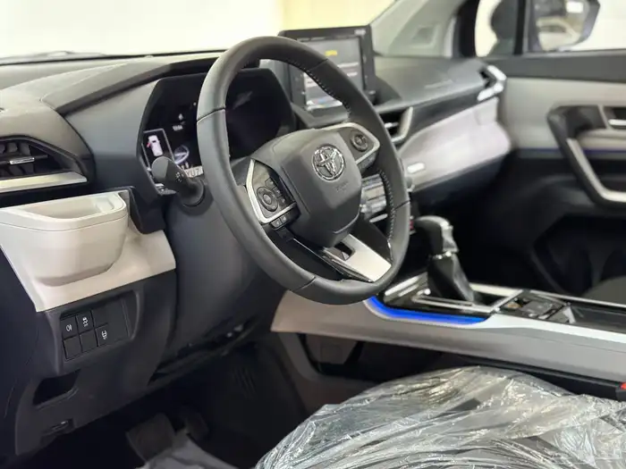 تويوتا فيلوز GLX موديل 2025 5