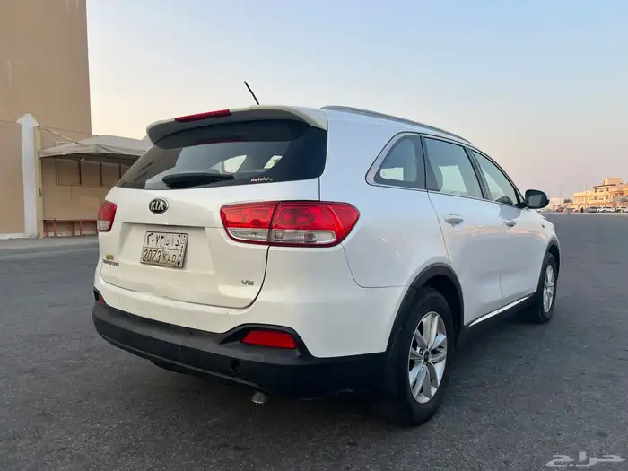 للبيع كيا سورنتو موديل 2016 2