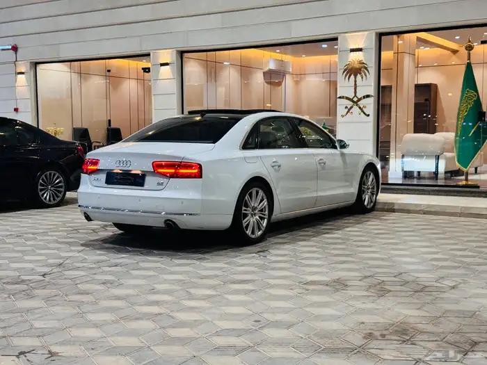 اوودي A8 فل كامل سعودي نظيف جدا مخزن 4