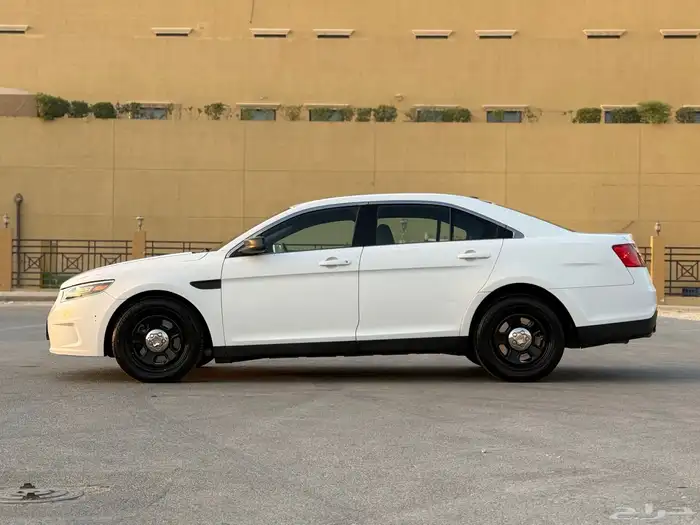 فورد تورس بوليسي ممشى قليل 4