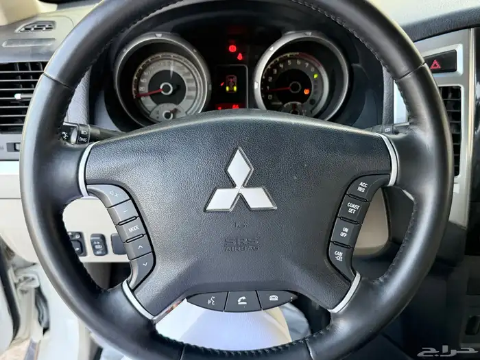 ميتسوبيشي باجيرو قمة النظافه موديل 2020 10