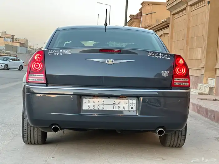 كرايزلر C300 2008 فل كامل نظيف للبيع 7