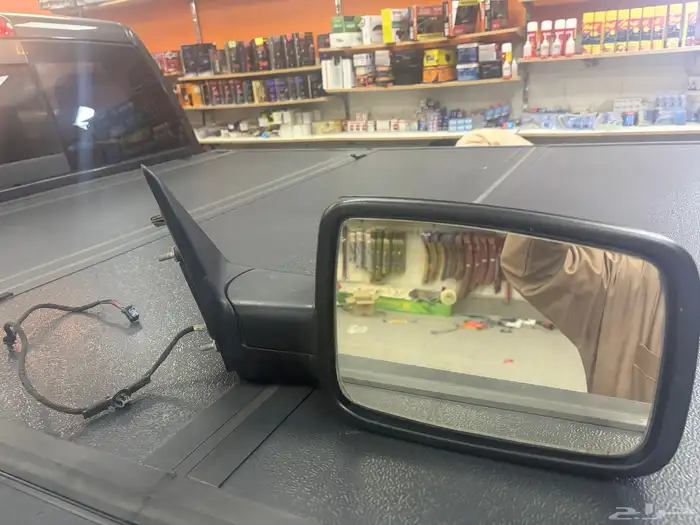 مرايه يمين دودج رام 1