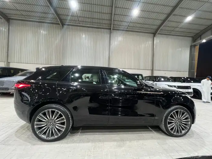 رنج روفر فيلار موديل 2021 4