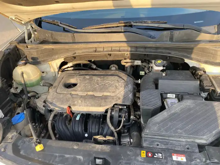 للبيع سيارة كيا 5