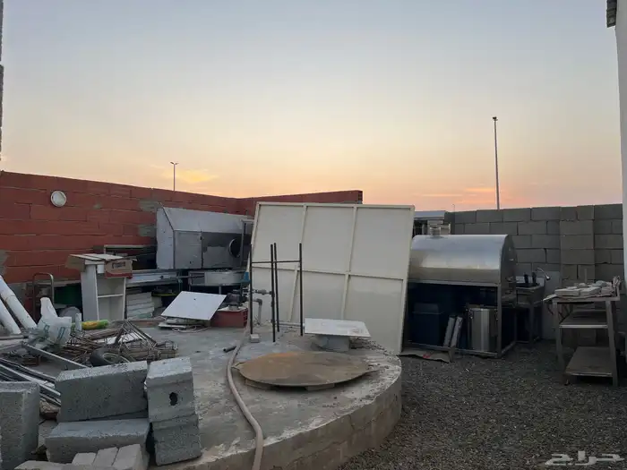 اغراض مطعم للبيع 0