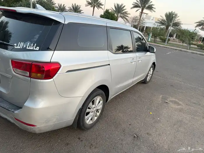 كيا كرنفال عائلي للبيع 6