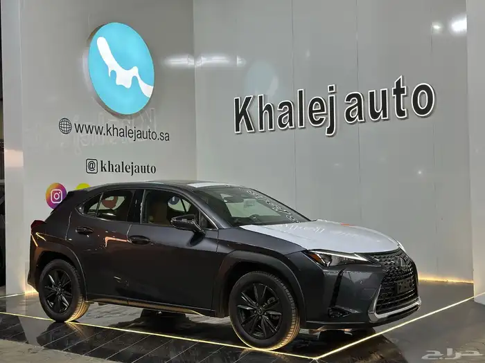 لكزس م UX 2024 0