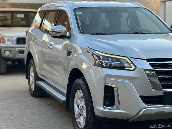 اكستيرا 2021 تيتانيوم نظيف جدا لدى قمة الاطلال 1