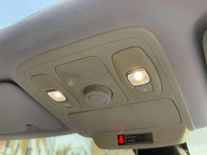 رينو 2018 تاليسمان ( بحالة ممتازة ) 50