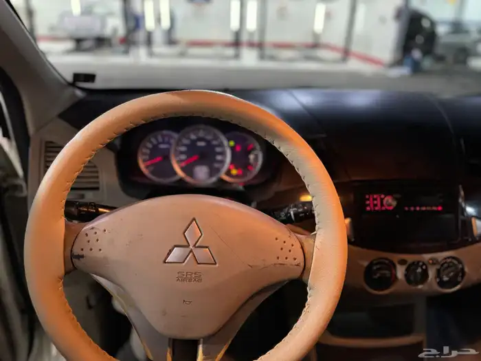 جيب متسوبيشي 2013 حد 9 الف 20