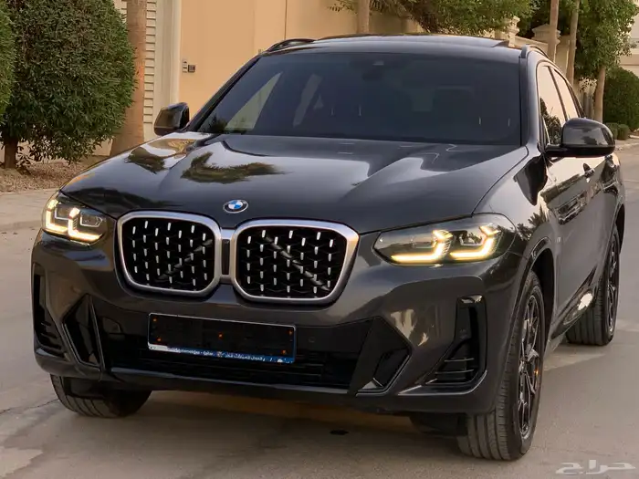 BMW X4 2022 بحالة الوكالة 2