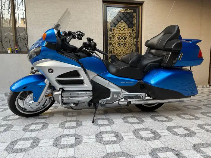 للبيع دراجة قولد وينق موديل 2012لفل3 0