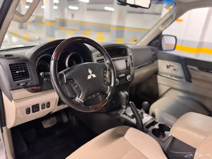 ميتسوبيشي باجيرو موديل 2022 فل كامل 13