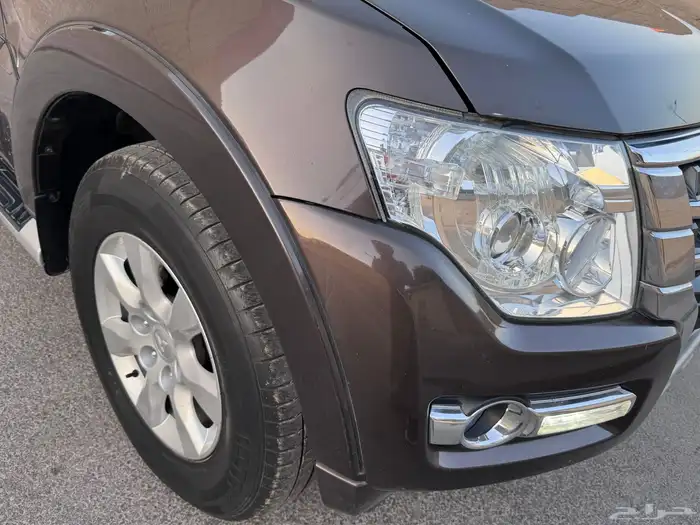 مستبيشي باجيرو GLS بني 2020 10