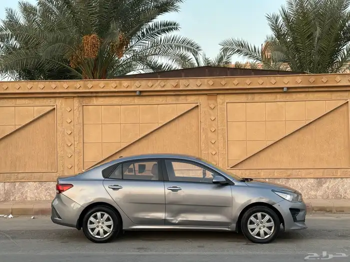 كيا ريو 2023 نص فل نظيف للبيع 5