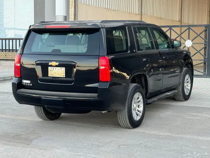 للبيع شيفروليه تاهو مديل 2015 دبل 3