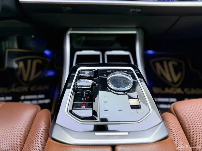 بي ام دبيلو 735i 2023 8