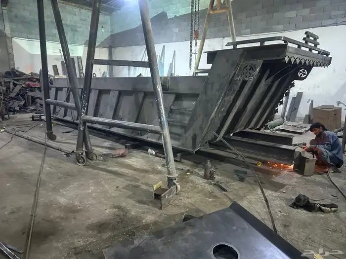 صناديق قلاب وسطحات وتوانك مياه 6