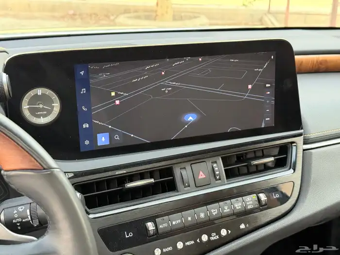 لكزس Es250 موديل 2023 قمة النظافه فل كامل 12