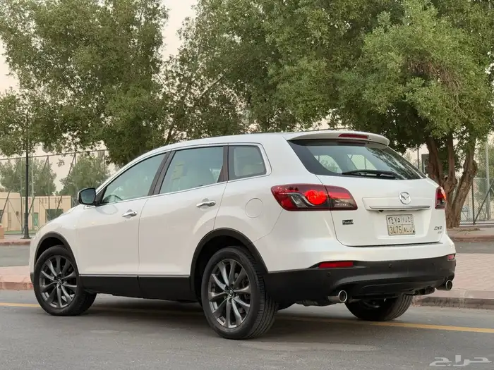 مازدا CX9 2015 ( فل كامل بحالة الوكالة ) 4