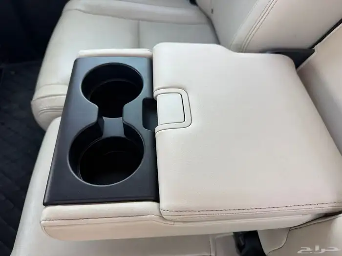 Mazda CX9 2015 Full Options 9